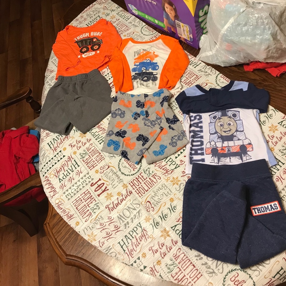 Toddler Boys Winter Outfits & Pajamas